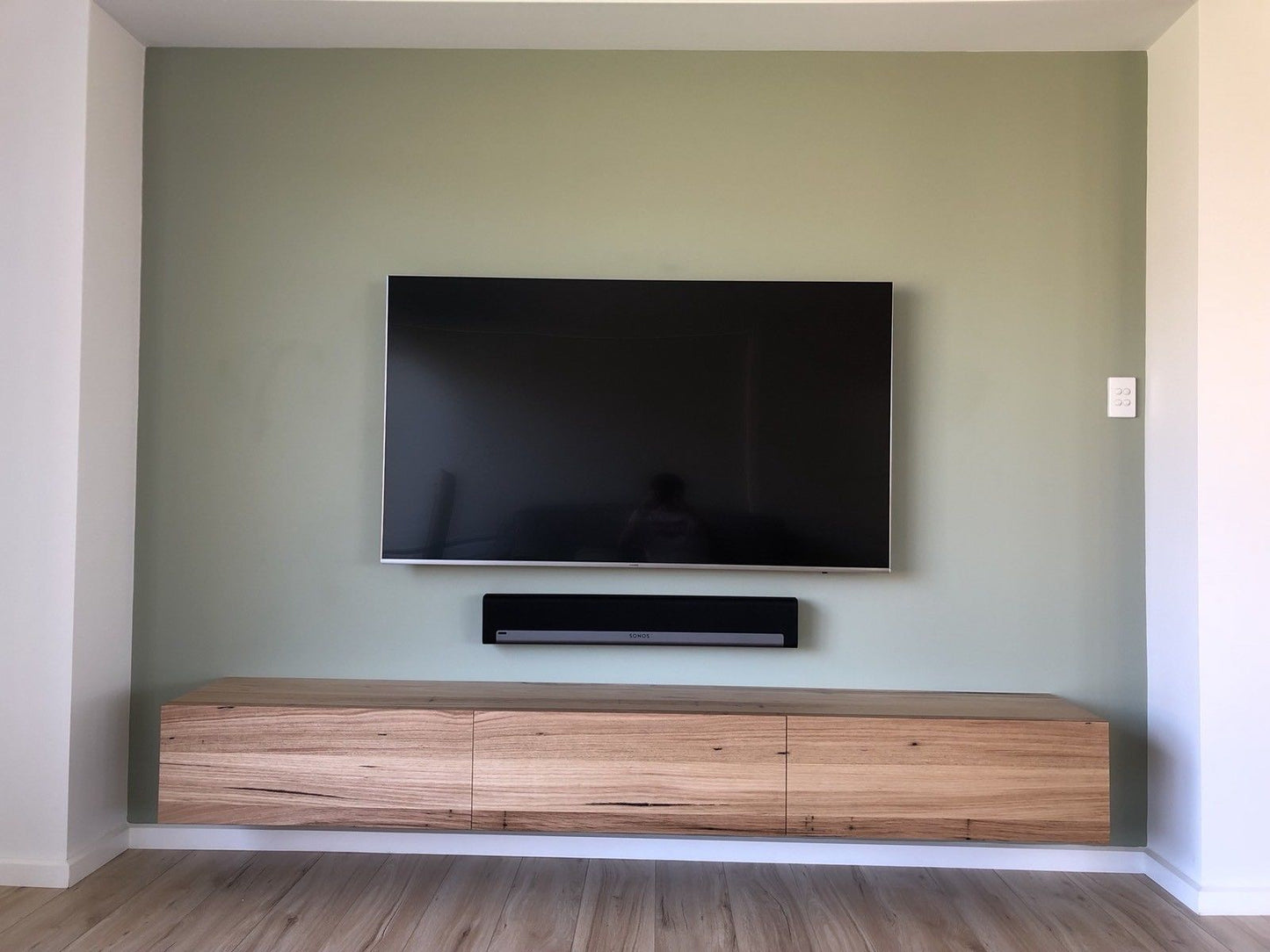 Neo TV Unit